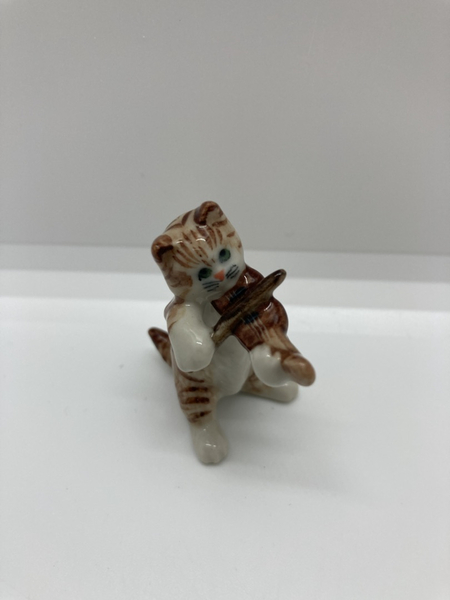 Фигурка фарфоровая №03, «Кот рыжий полосатый со скрипкой»