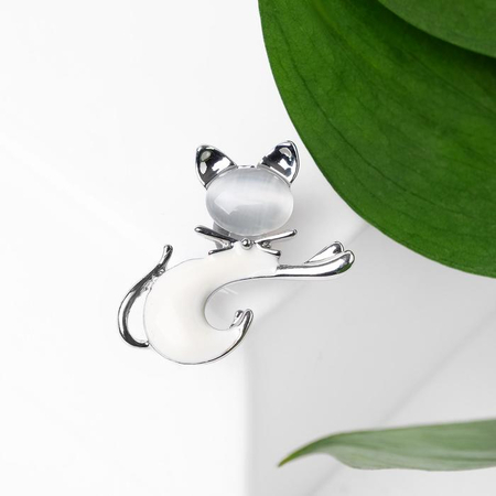 Брошь «Кошечка», цвет бело-серый в серебре