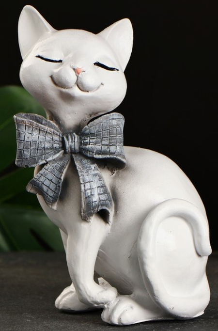Фигура полистоун «Кот с бантом сидит», 23*15 см, белый