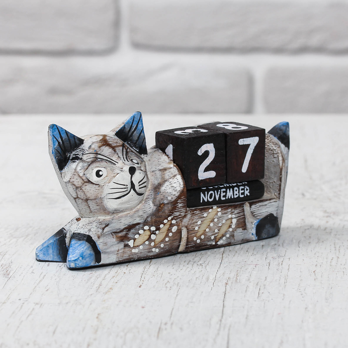 Календарь деревянный настольный 13×6,5×4 см, «Кошка» (англ.яз.: месяцы)