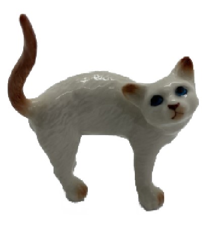 Фигурка фарфоровая №02, «Кот белый с рыжим хвостом смотрит»