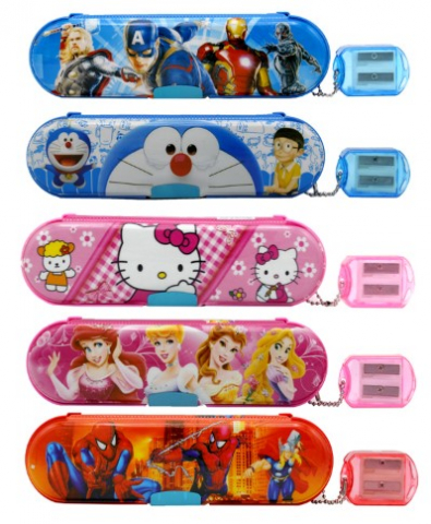 Пенал школьный двухкамерный с точилкой-брелком, 200*55 мм, ассорти Пенал школьный двухкамерный с точилкой-брелком, 200*55 мм, ассорти