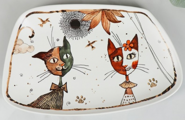 Блюдо сервировочное фарфоровое «Коты-аристократы» 30×18,5×2 см Блюдо сервировочное фарфоровое «Коты-аристократы» 30×18,5×2 см