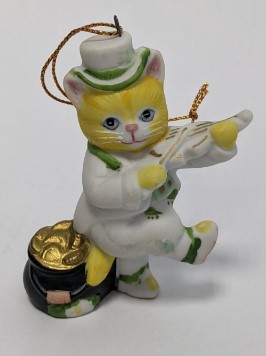 Елочная игрушка «Китти» 7×7,4 см, «Альберт со скрипкой и мешком денег»